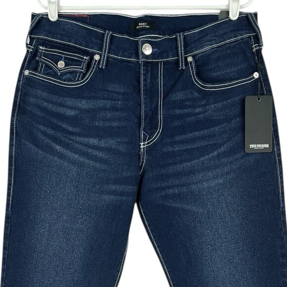 True Religion Men's Ricky Relaxed Straight Flap Blue Denim Jeans Size 33x34 NWT - Picture 3 of 12